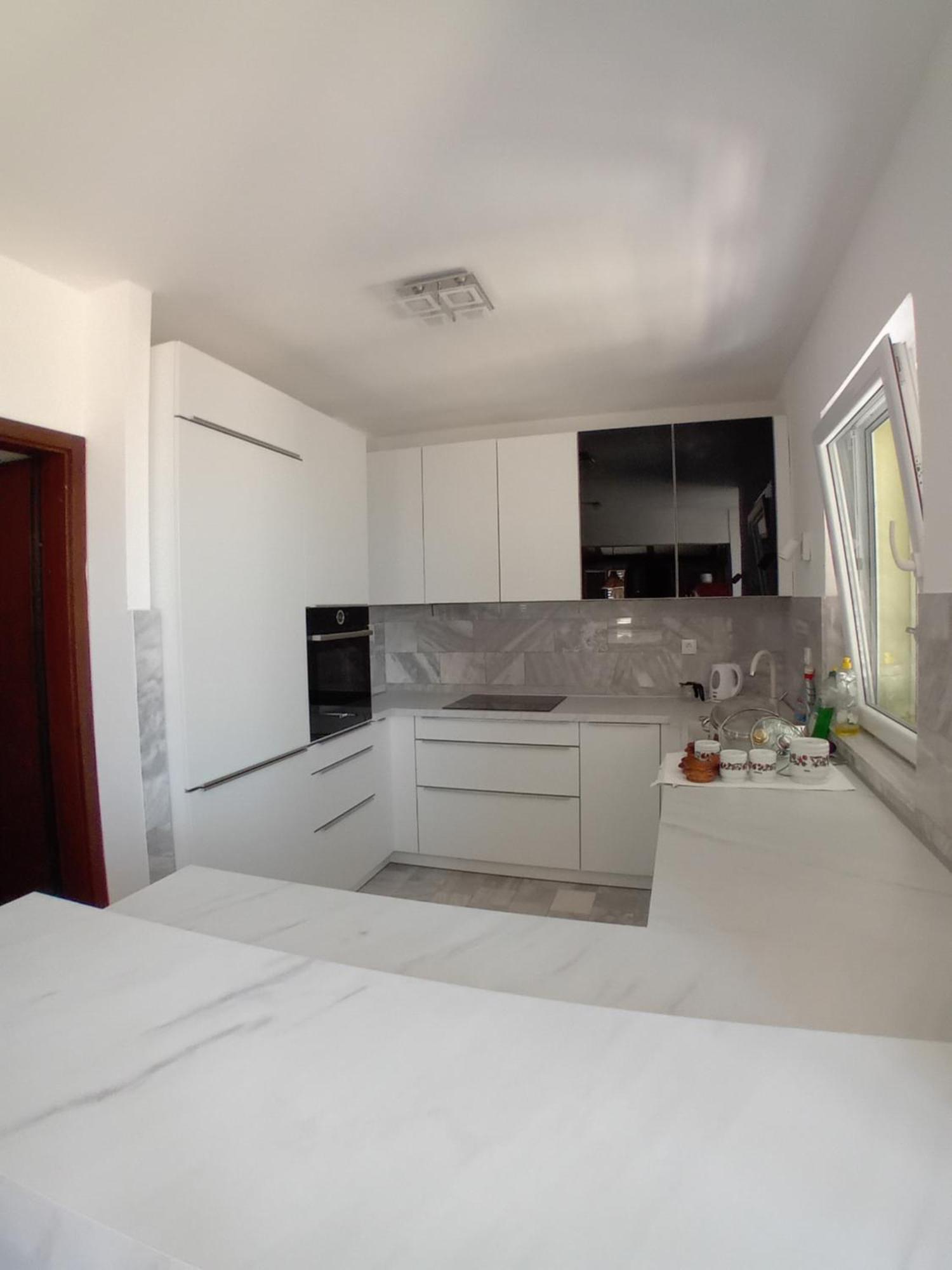 Sea View Family Apartment Baška Voda Kültér fotó