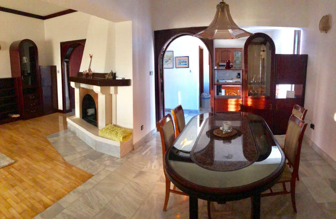 Sea View Family Apartment Baška Voda Kültér fotó
